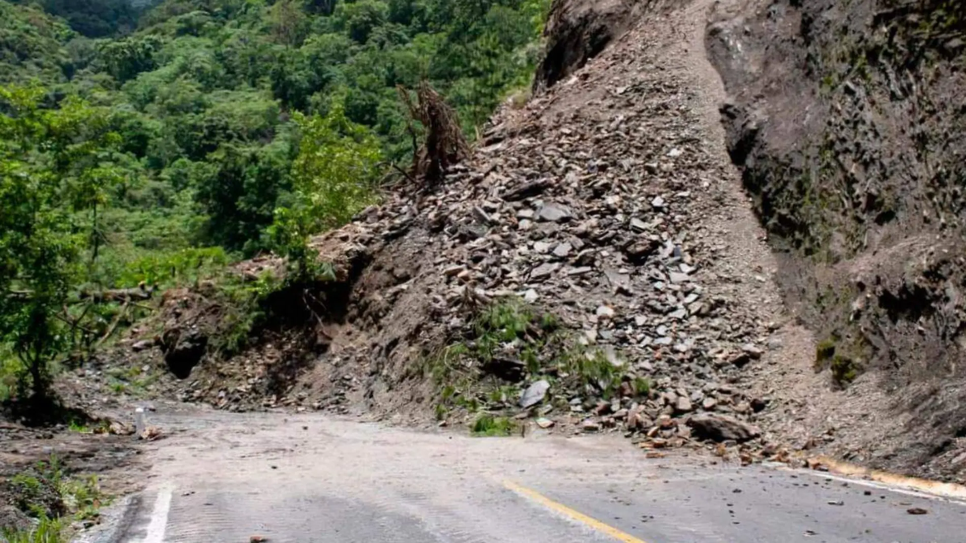 carretera federal mexico tuxpan consecuencias por las lluvias